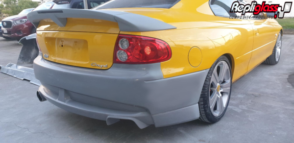 HOLDEN MONARO REAR BUMPER BAR WITH DUAL TWIN EXHAUSTS TO SUIT CV8 Z 2 ...